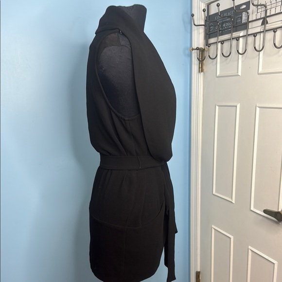 Eliane Rose Elegant Black Sleeveless Vest with Belt - Picture 2 of 9